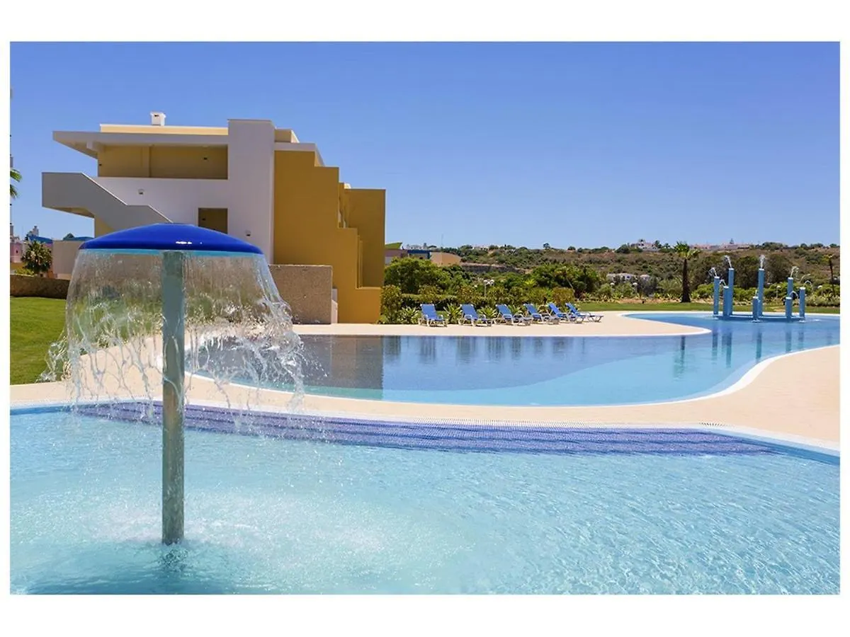 Albufeira City View Apartment: Pool, Garden & Beach Proximity