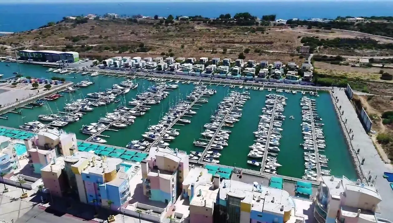 Albufeira City View Apartment: Pool, Garden & Beach Proximity 0*,  Portugal