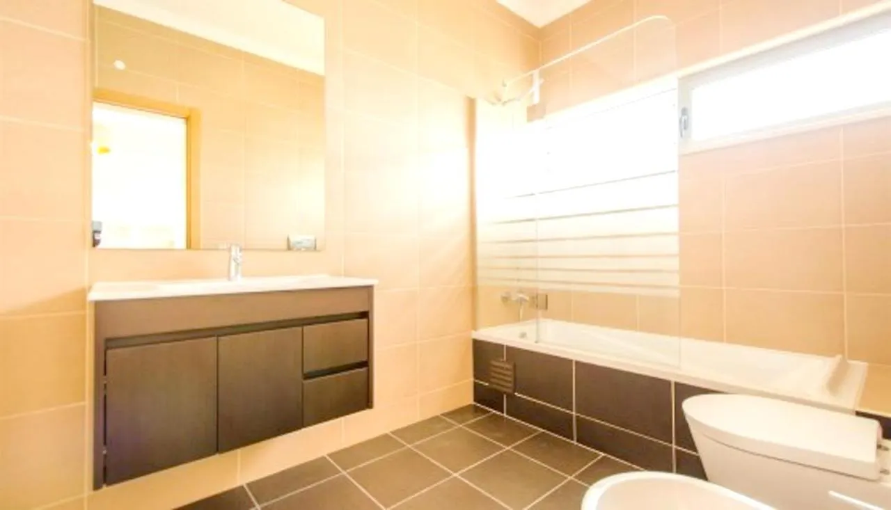 Apartment Albufeira City View Apartment: Pool, Garden & Beach Proximity